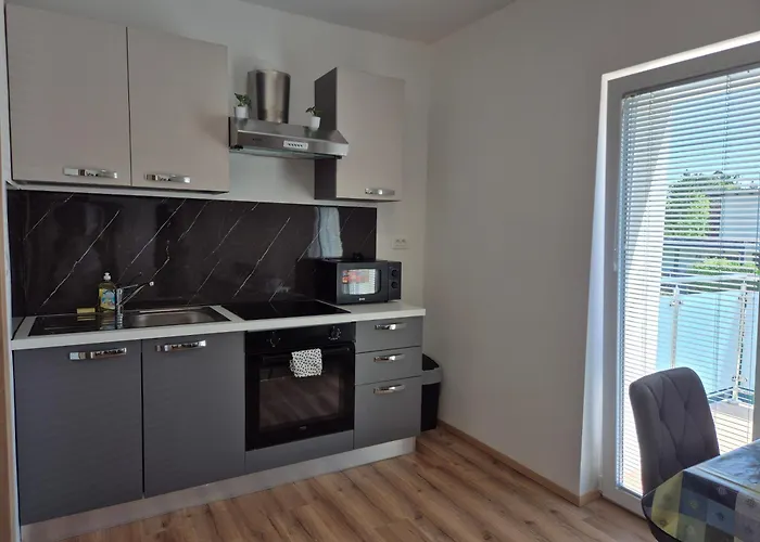 Vojkova * リュブリャナ