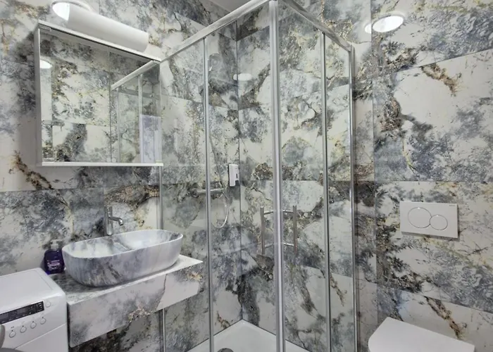 Vojkova * リュブリャナ